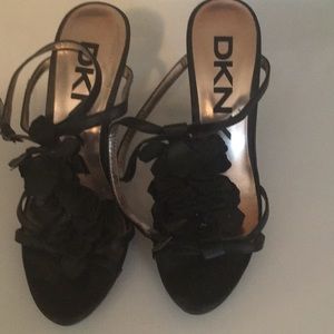 Dkny 5.5 high heels great condition like new